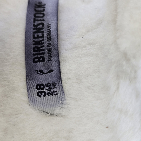 Birkenstock White Arizona Shearling Buckle Sandals 7 - Picture 12 of 12